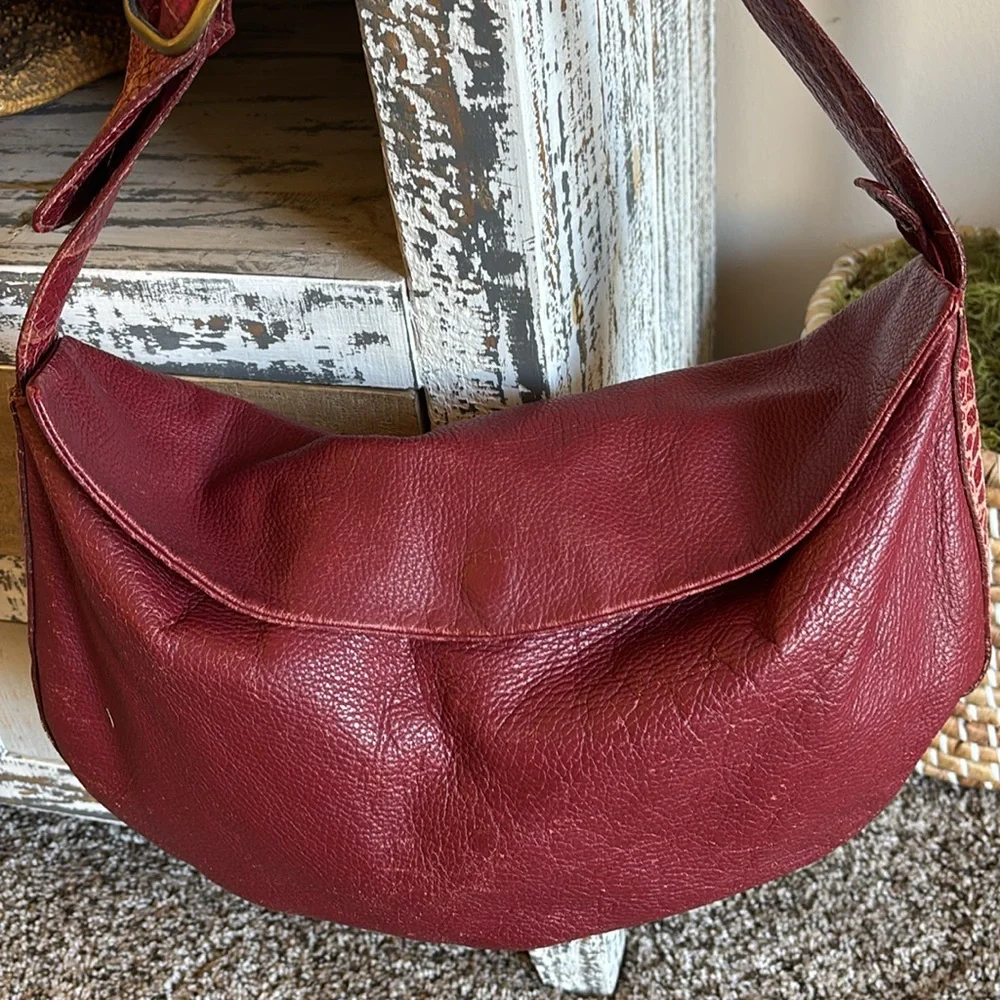 Petusco Burgundy Leather Shoulder 90s‎ Bag